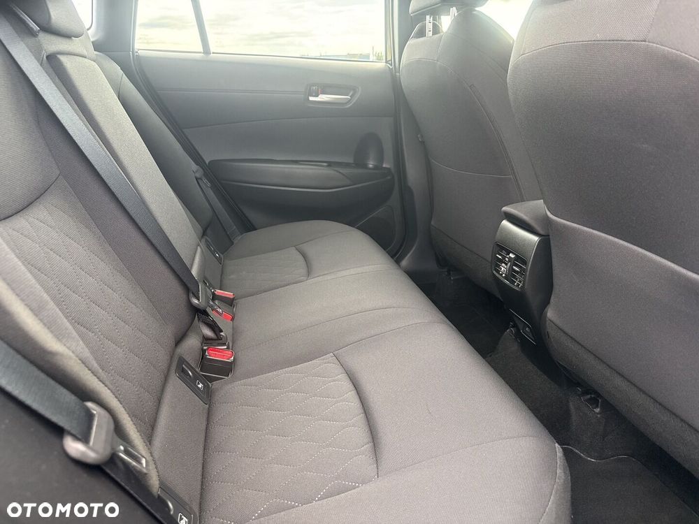 Toyota Corolla Cross 2.0 Hybrid Comfort - 12