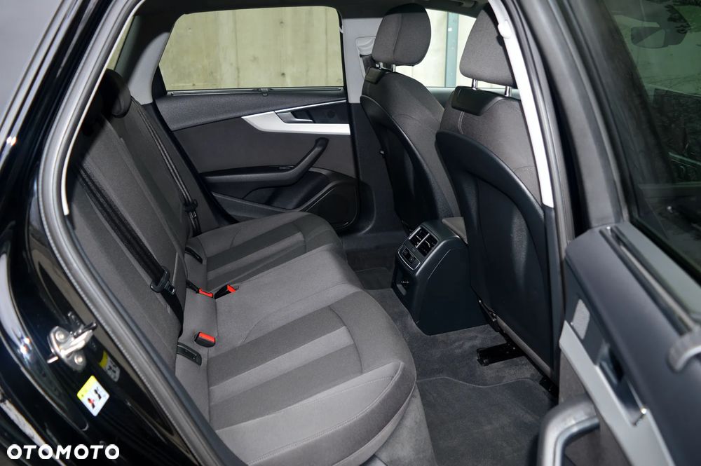 Audi A4 Avant - 11
