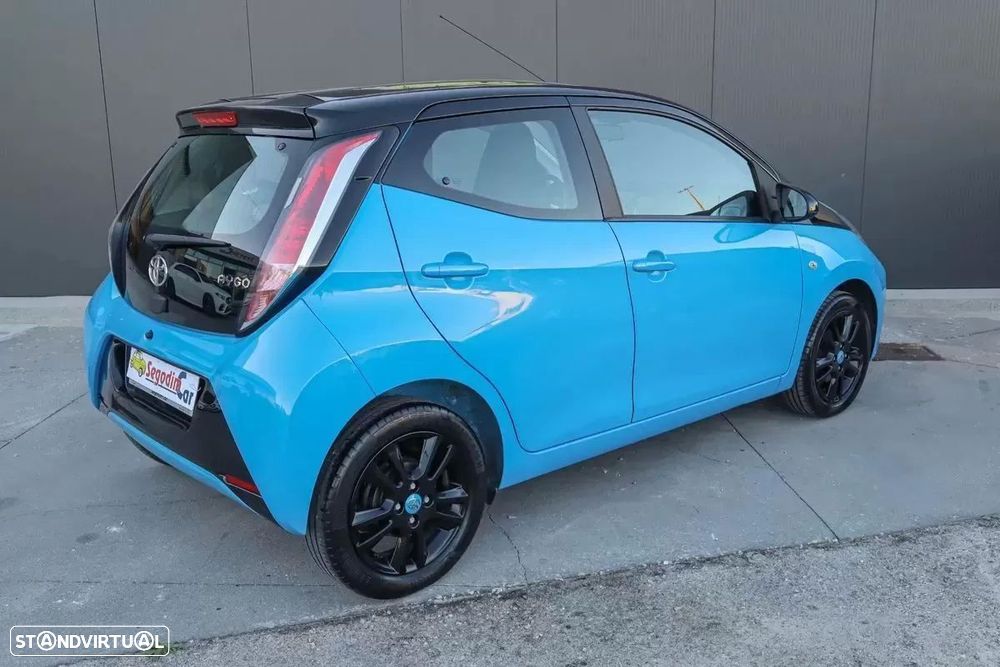 Toyota Aygo 1.0 X-Play+AC+X-Touch - 4