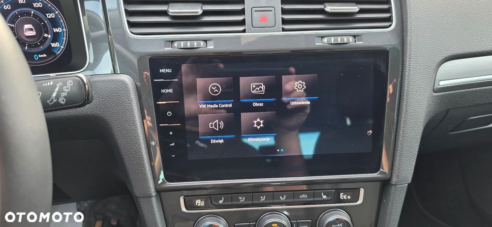 Volkswagen Golf e-Golf - 27
