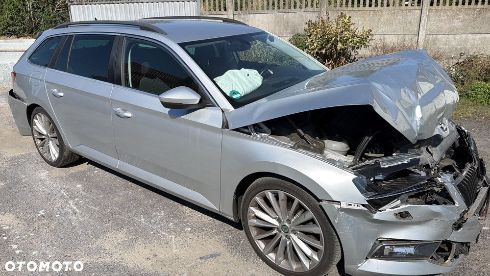 Skoda Superb 2.0 TDI DSG Active - 20
