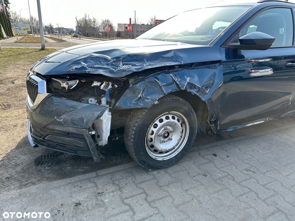 Skoda Octavia 2.0 TDI DSG Tour - 12