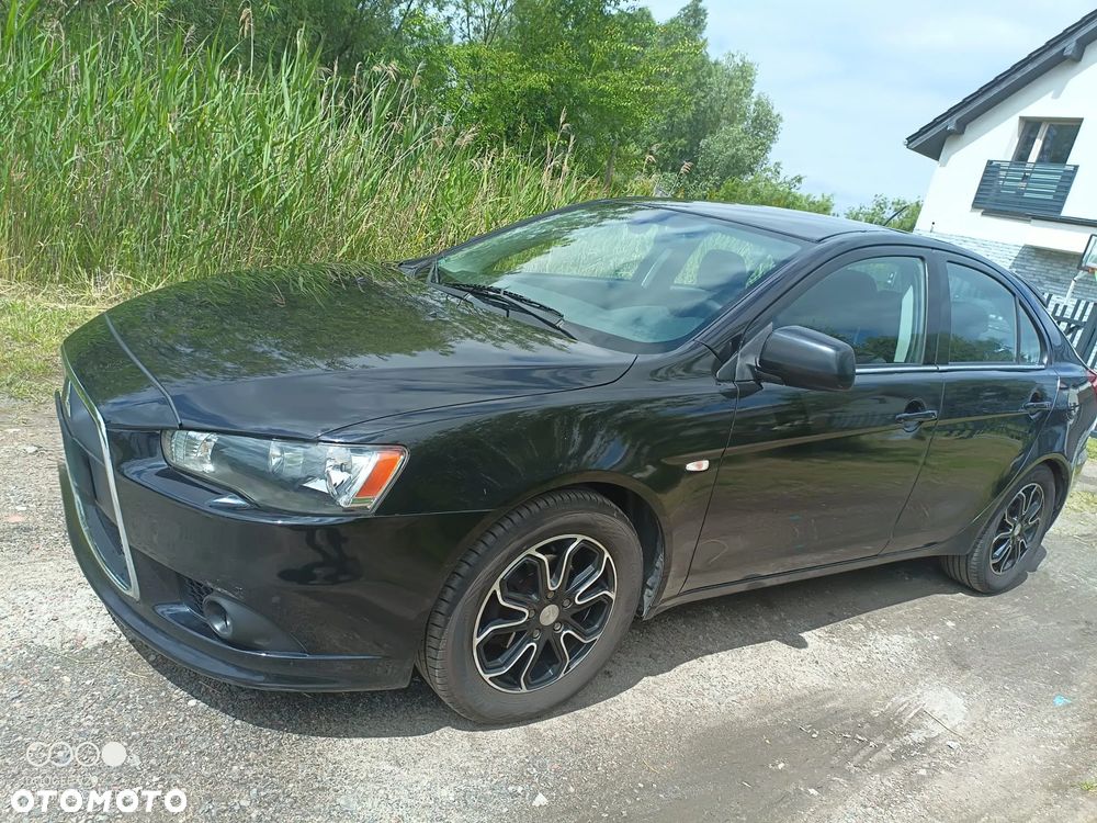 Mitsubishi Lancer 1.6 Invite - 1