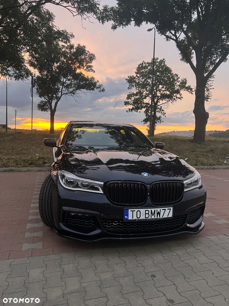 BMW Seria 7 750i xDrive - 13