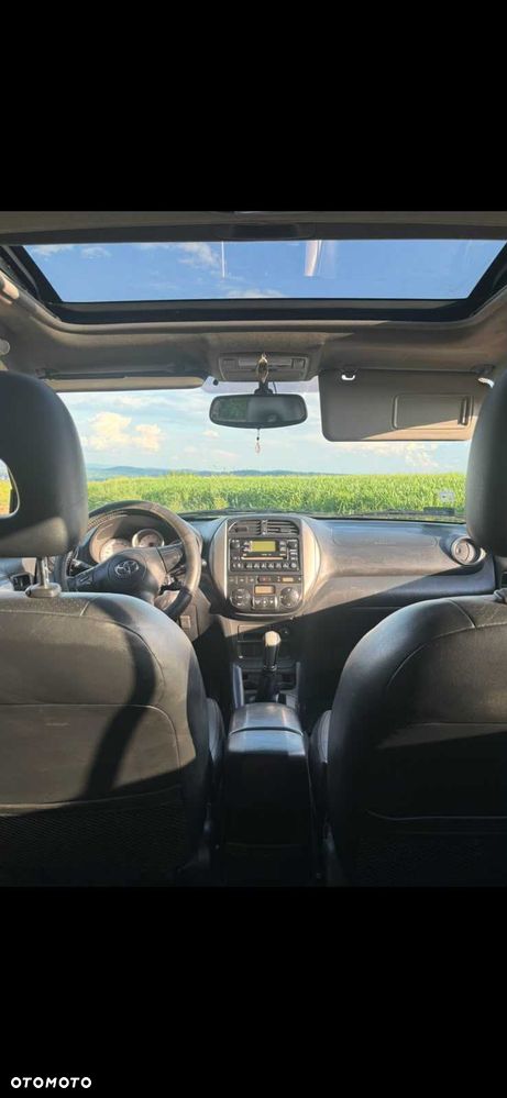 Toyota RAV4 - 7