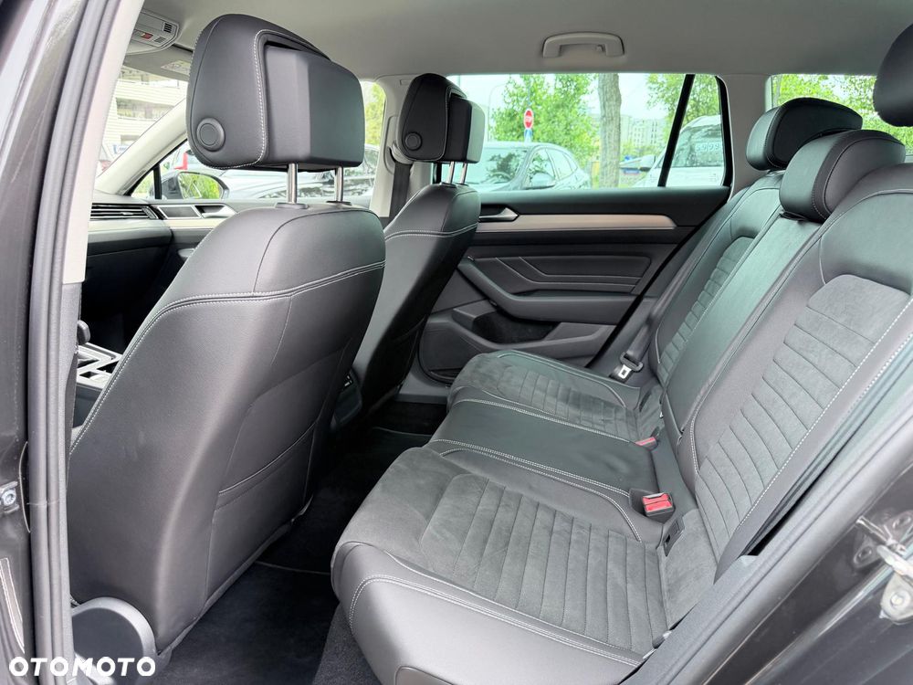 Volkswagen Passat Variant 2.0 TSI Elegance DSG - 6