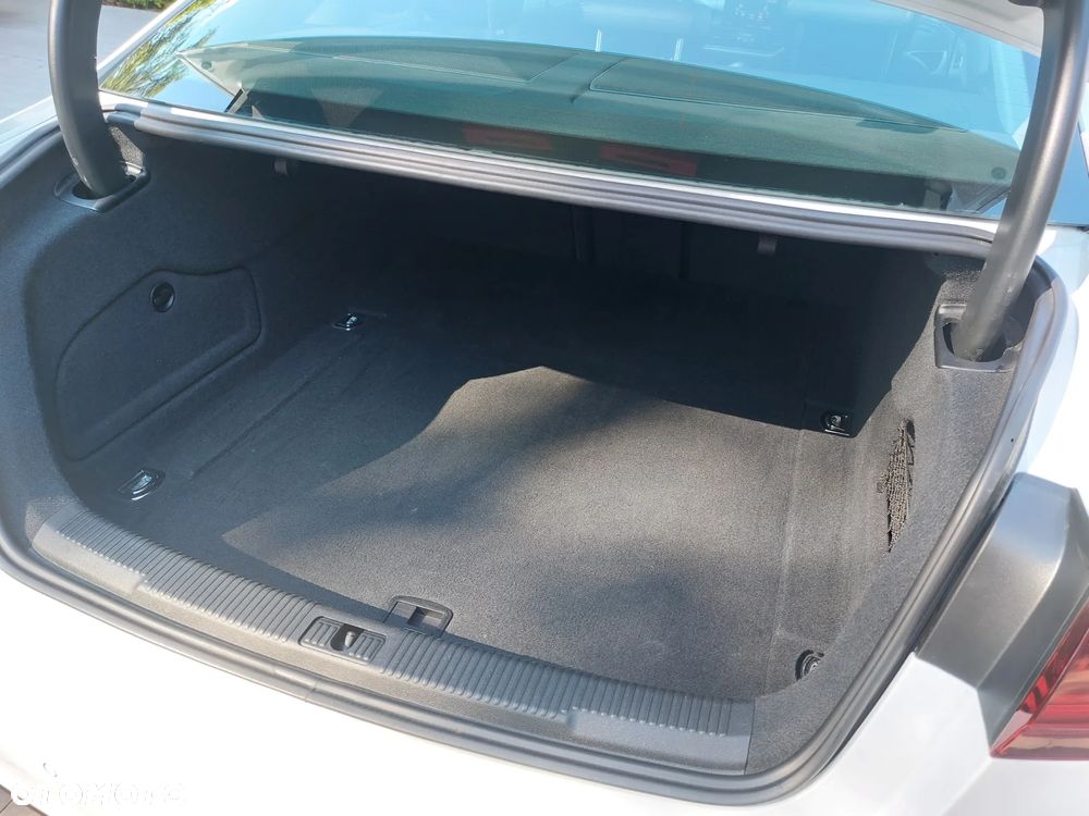 Audi A6 Limousine 2.0 TDI Quattro S tronic - 12