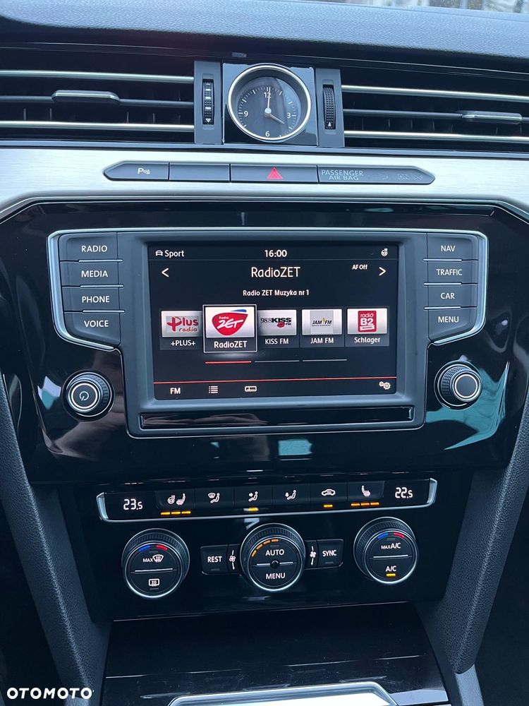 Volkswagen Passat 2.0 TDI BMT Highline DSG - 11