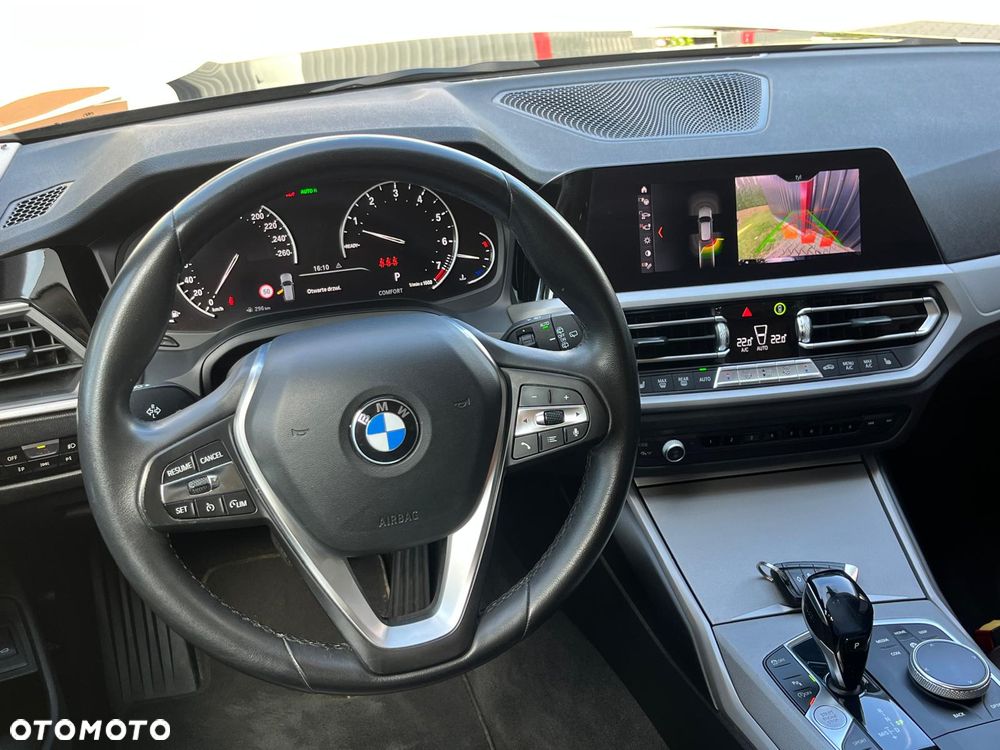 BMW Seria 3 330i xDrive Advantage sport - 6