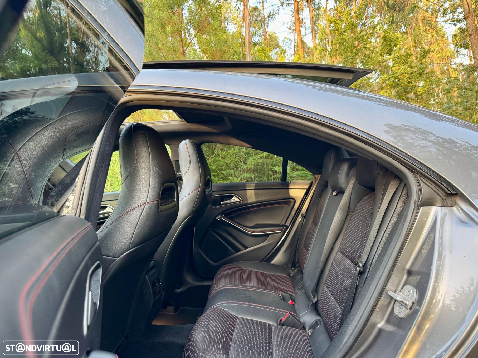 Mercedes-Benz CLA 180 d AMG Line - 12