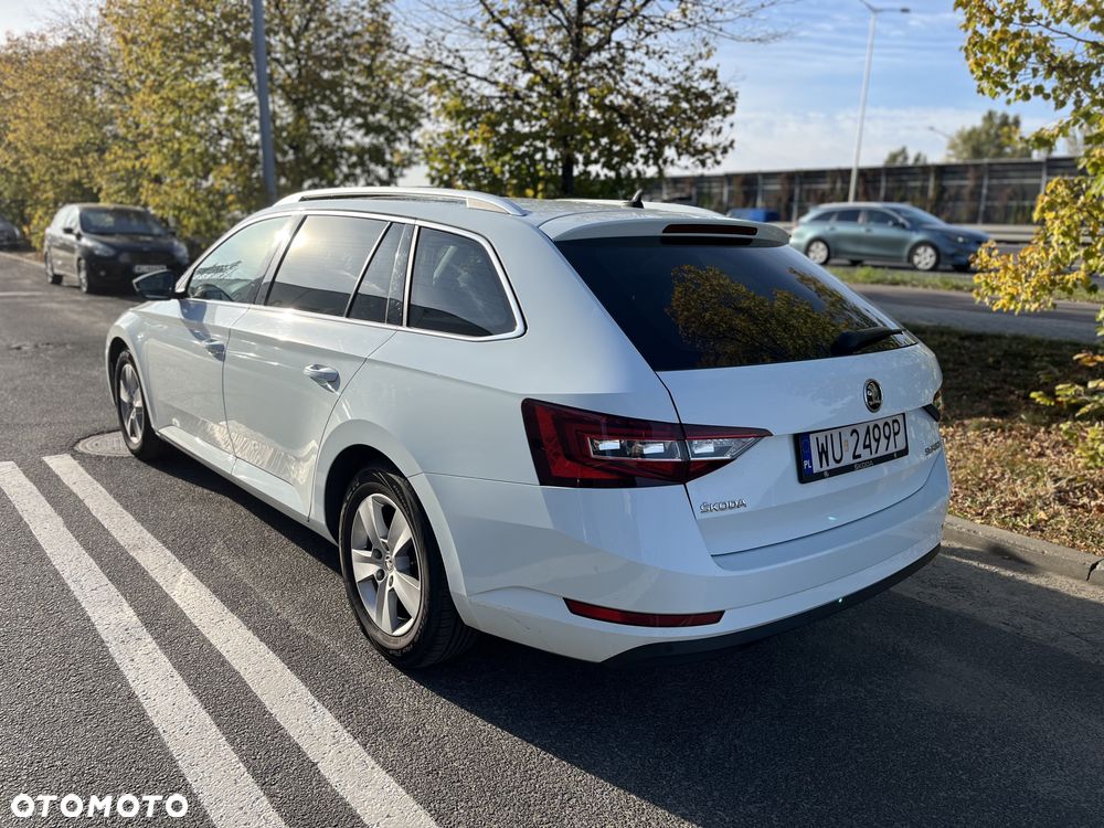 Skoda Superb 1.8 TSI Ambition DSG - 13