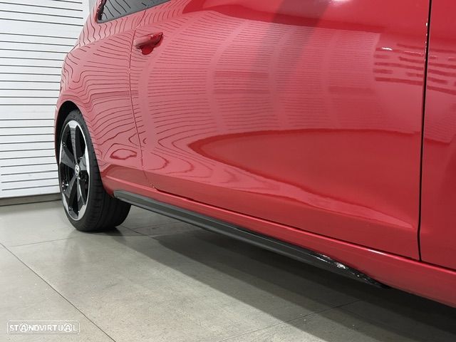 VW Golf 2.0 GTI DSG adidas - 8