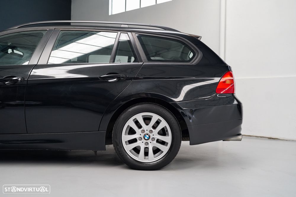 BMW 320 d - 16