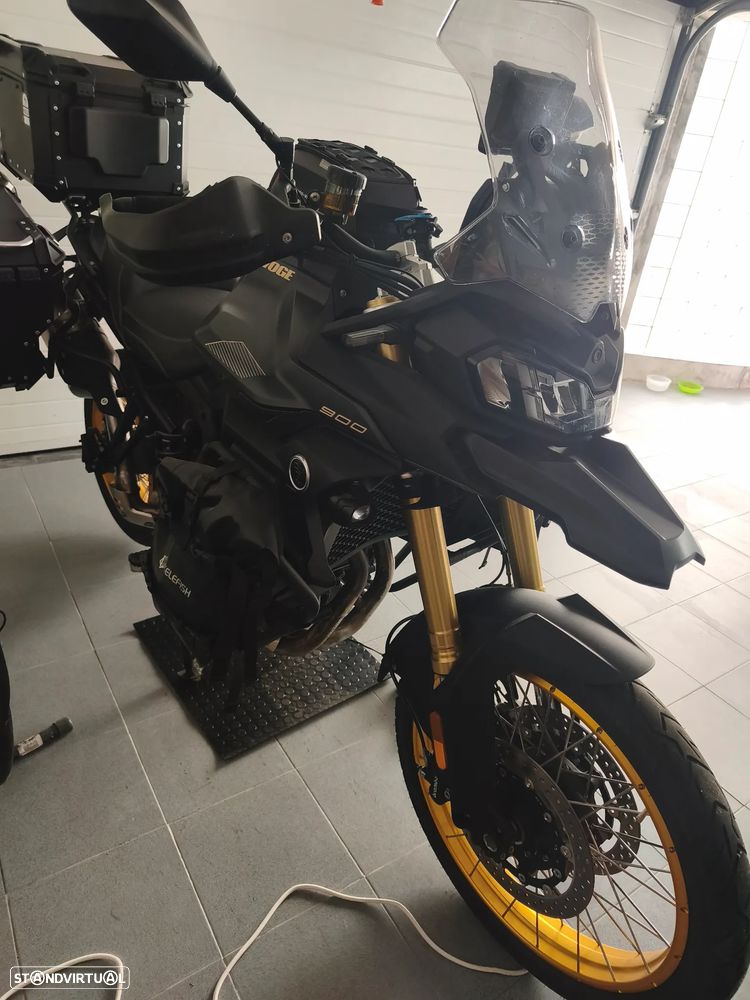 Voge 900DSX - 2