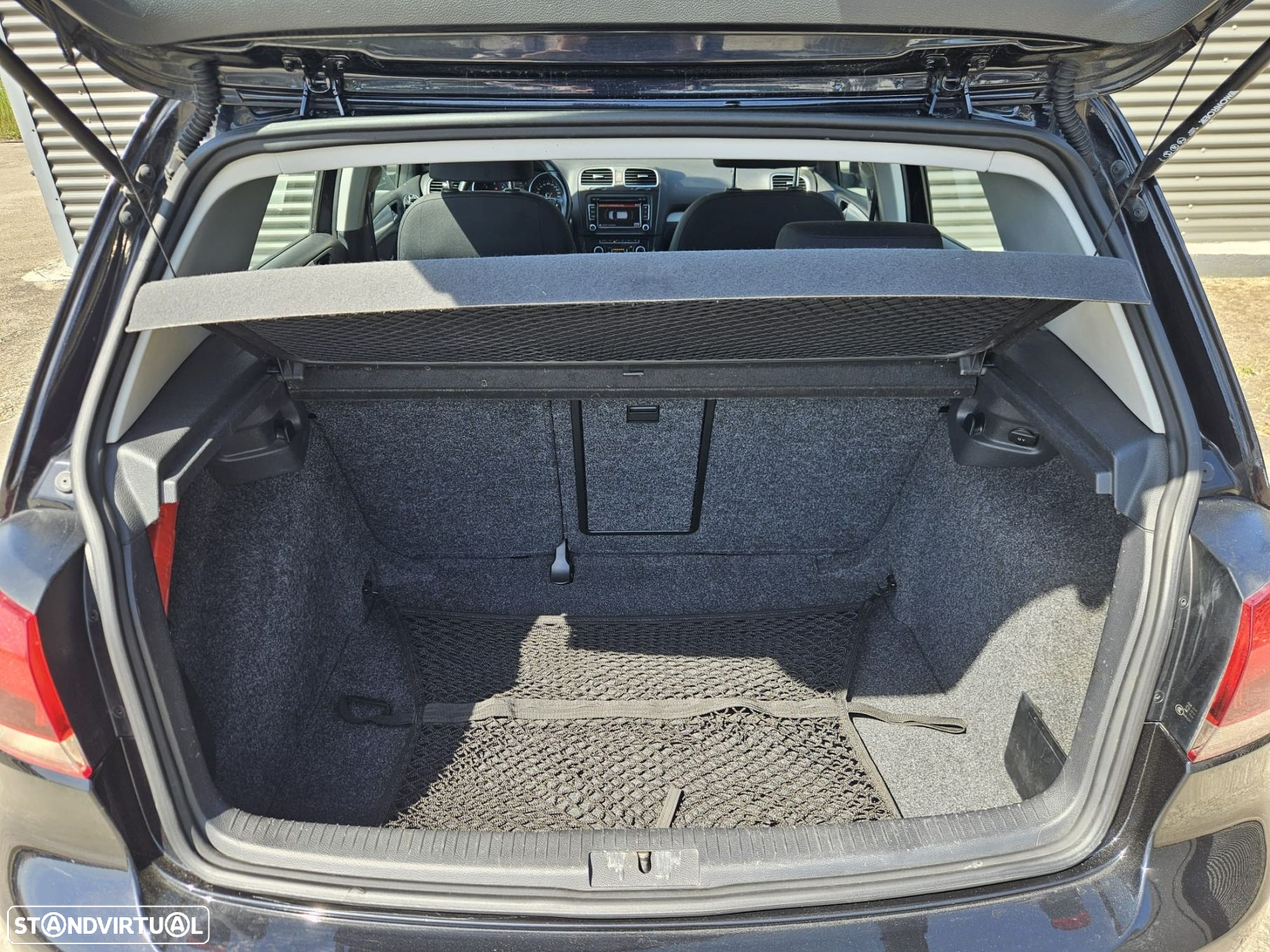 VW Golf 1.6 TDi Highline DSG - 45
