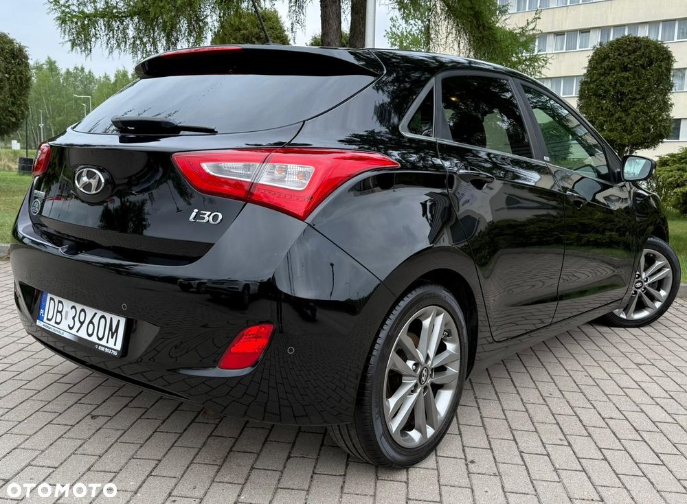 Hyundai i30 blue 1.6 GDI Passion - 25