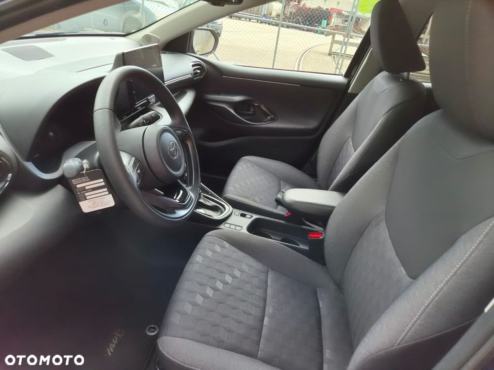 Toyota Yaris - 5
