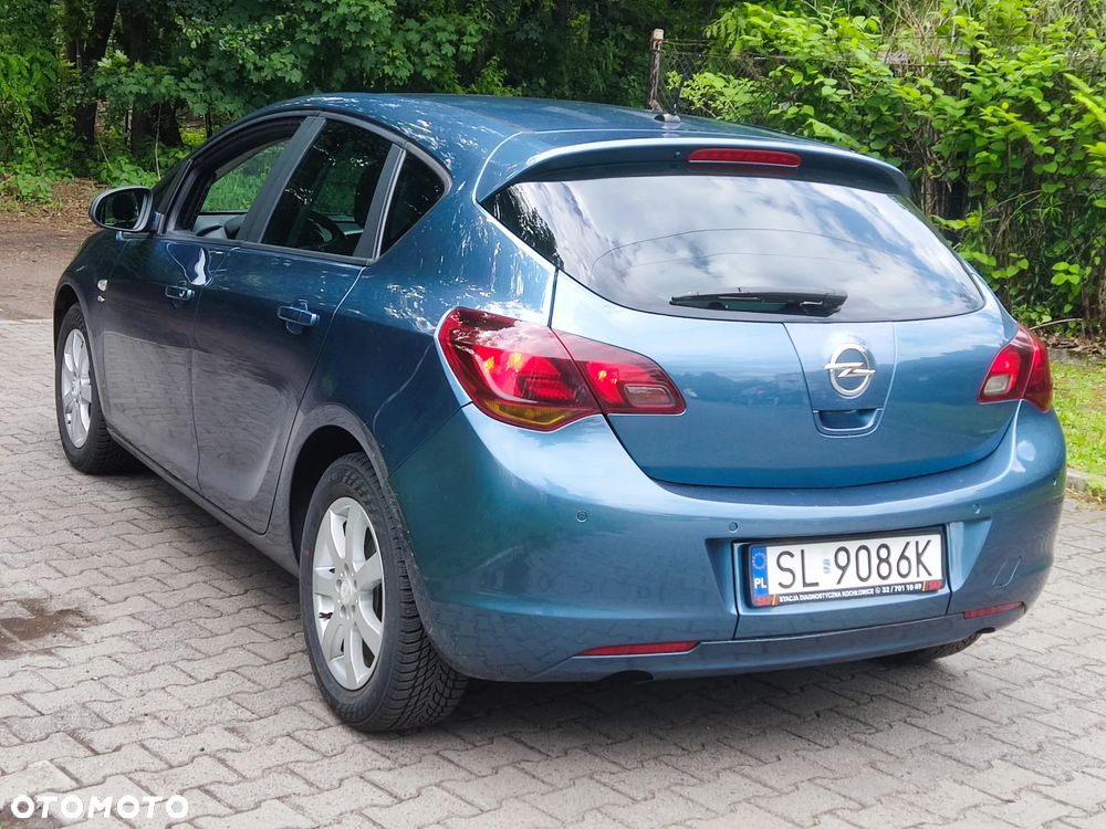 Opel Astra 1.4 Turbo - 10