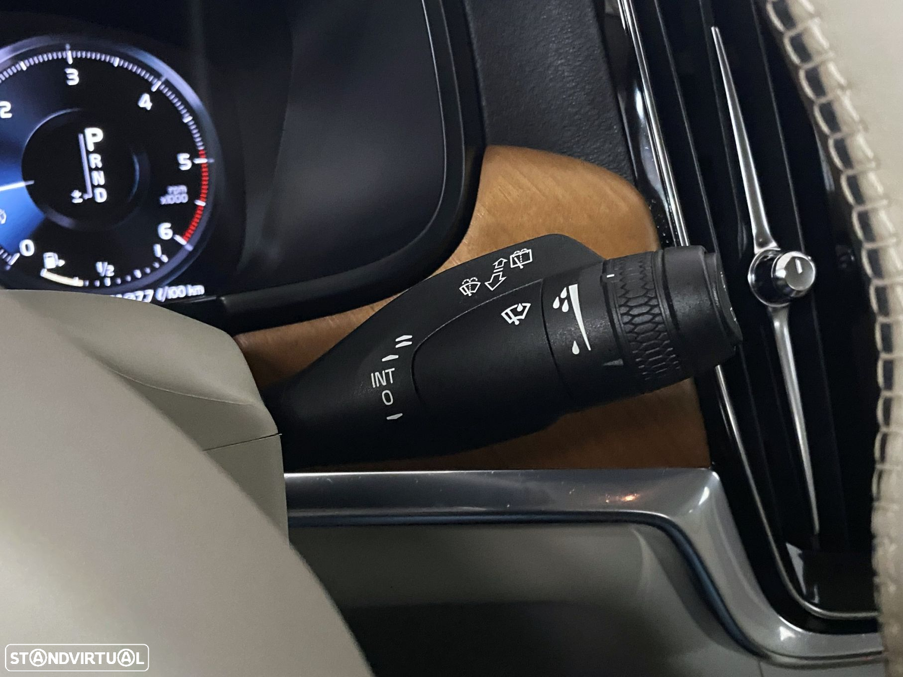 Volvo V90 2.0 D4 Inscription Geartronic - 20
