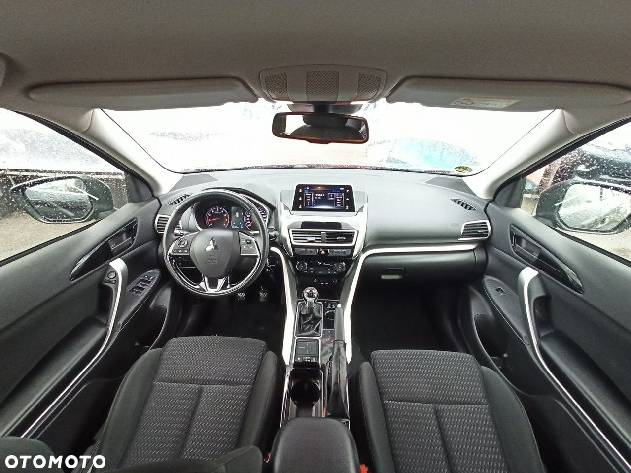 Mitsubishi Eclipse Cross - 14