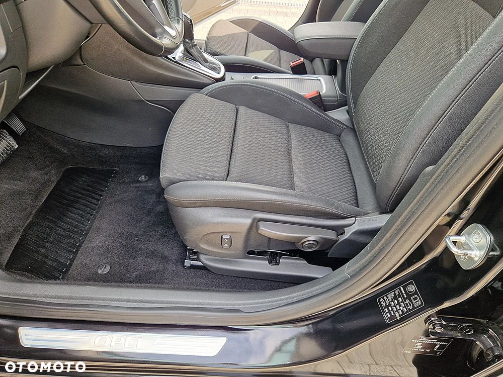 Opel Astra 1.4 T 120 Lat S&S - 24