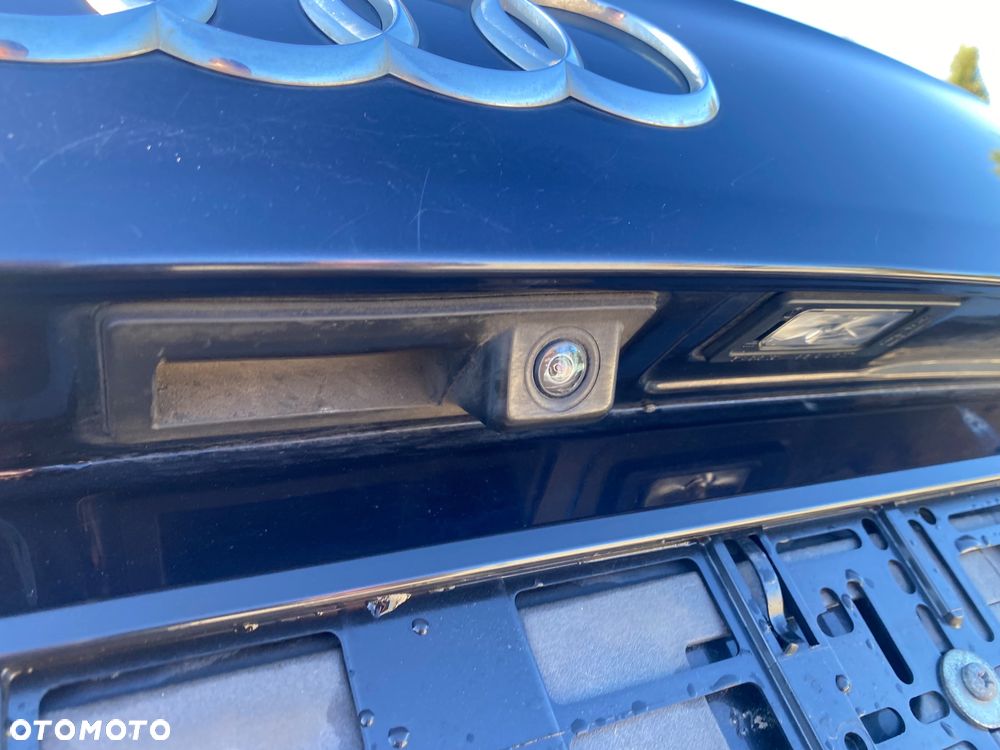 Audi A6 Avant 2.0 TDI quattro S tronic - 28