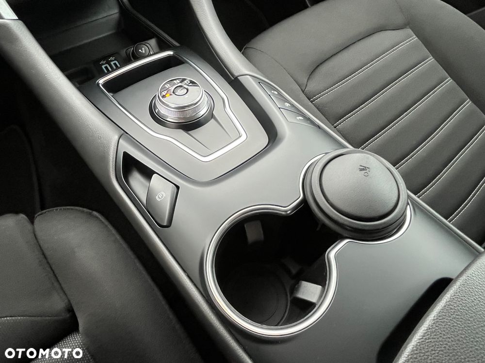 Ford Mondeo Turnier 2.0 EcoBlue Titanium - 25