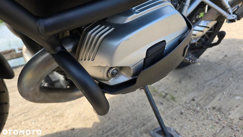BMW R - 16