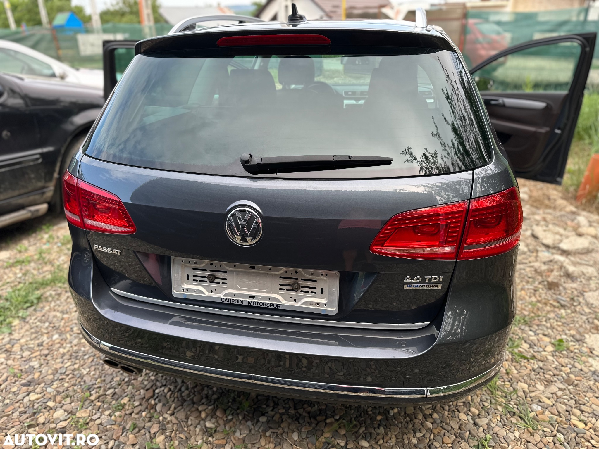 Volkswagen Passat Variant 2.0 TDI DSG BlueMotion Technology Highline - 15