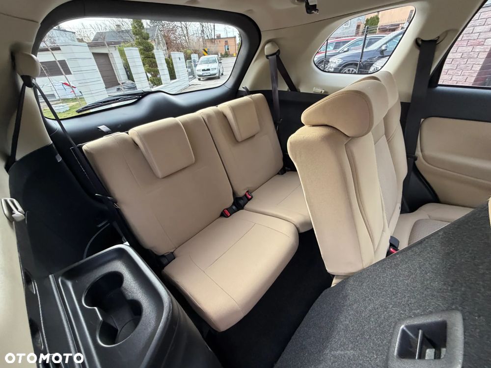 Mitsubishi Outlander 2.0 Intense + Navi 4WD CVT - 33