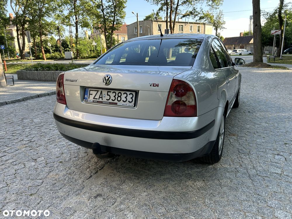 Volkswagen Passat - 5