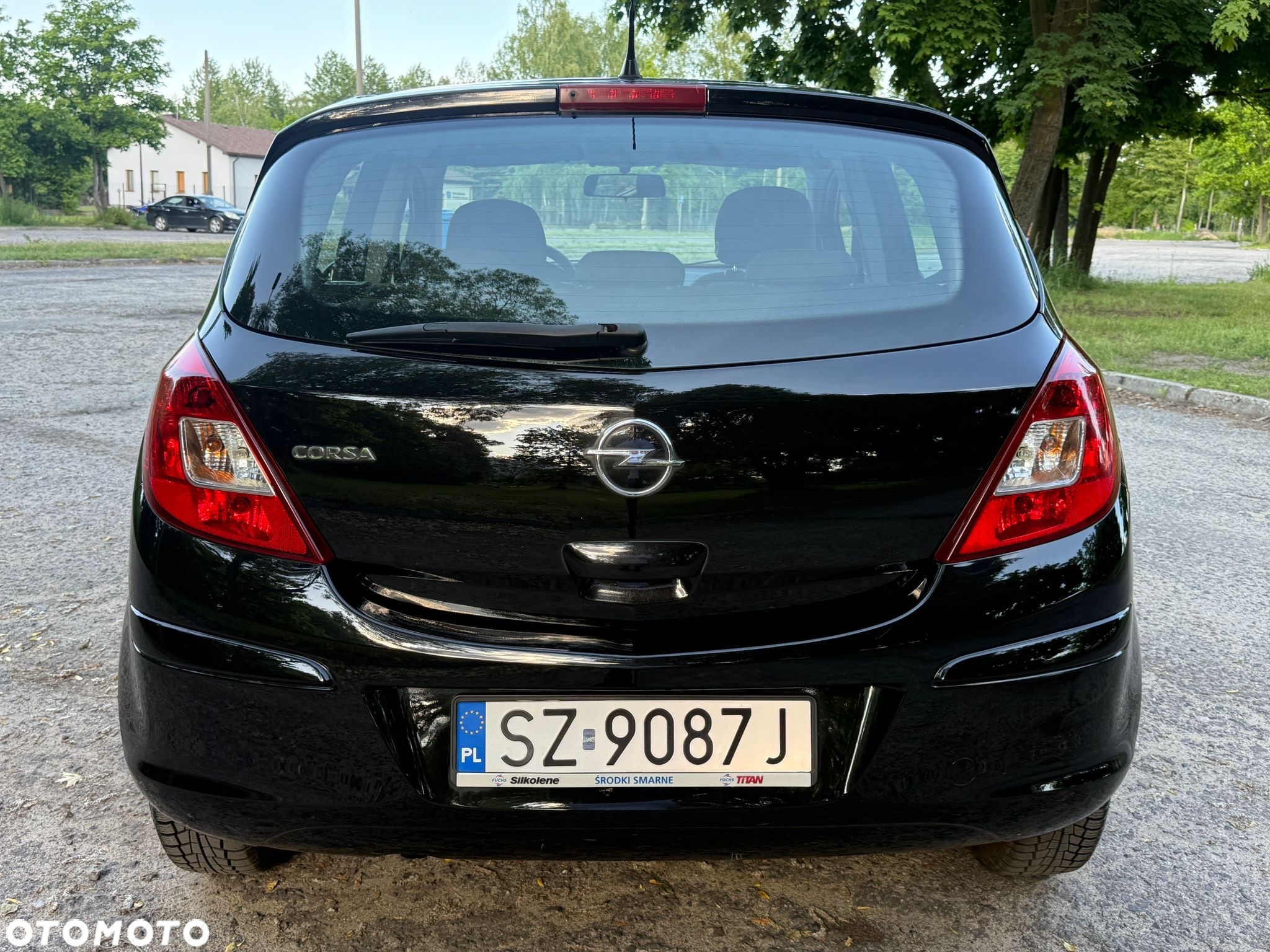 Opel Corsa 1.2 16V Enjoy - 12