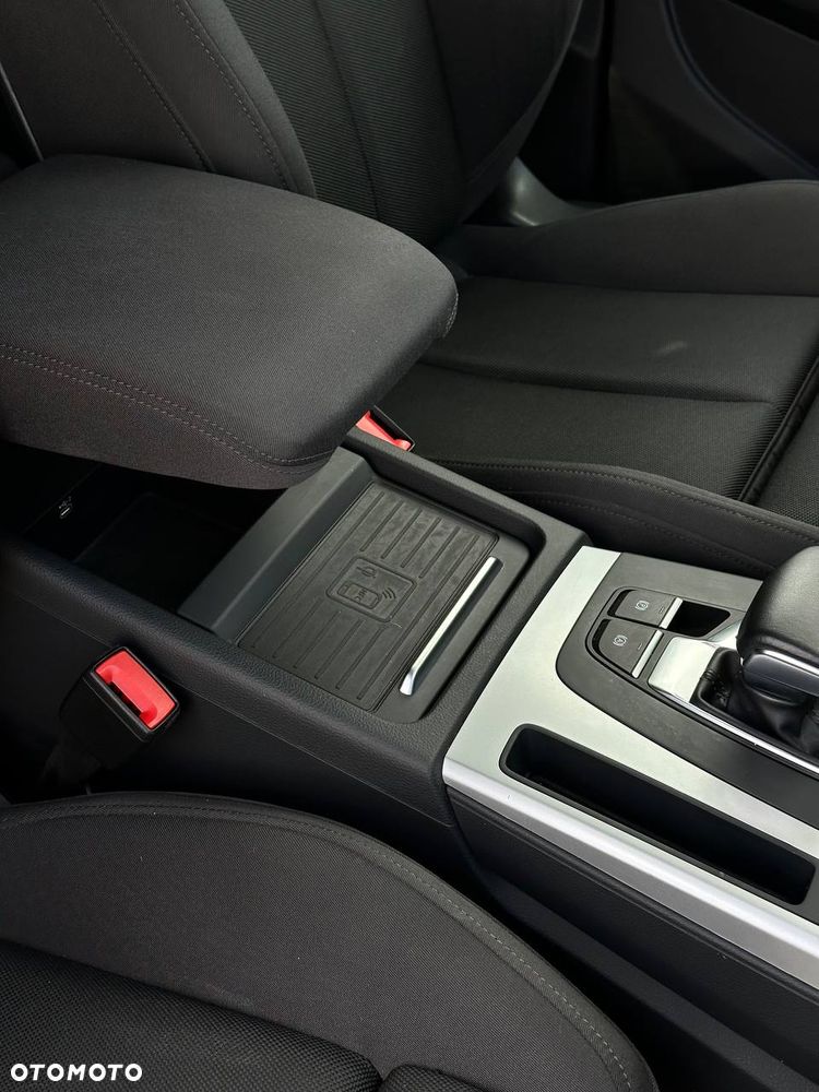 Audi Q5 50 TFSI e Quattro S tronic sport - 14