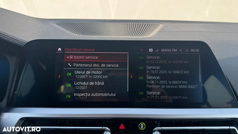 BMW Seria 3 330e Aut. Luxury Line - 16