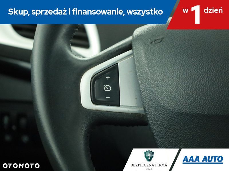 Renault Grand Scenic - 18