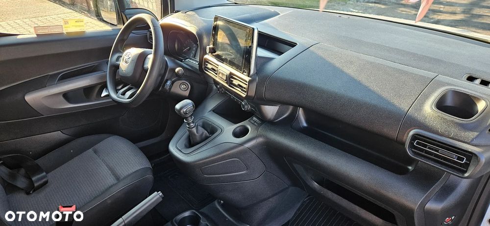 Toyota Proace City - 17