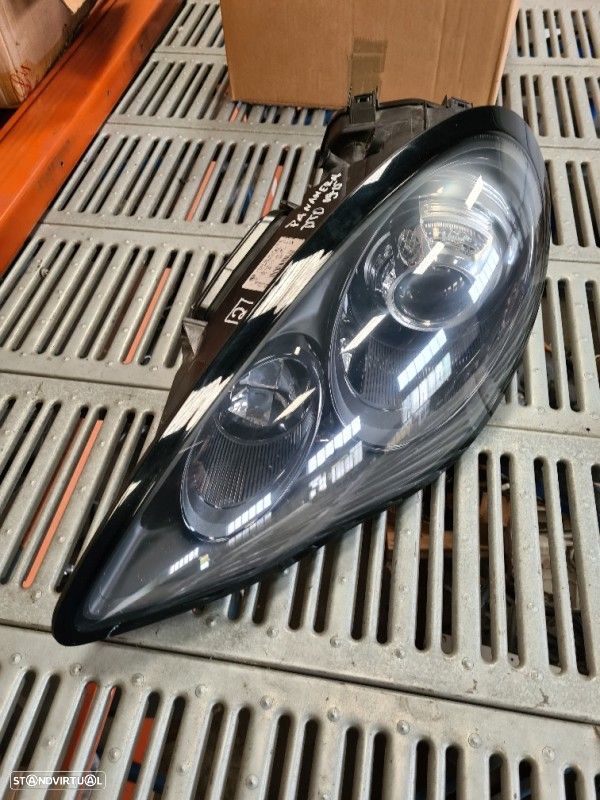 Farol Frente Esquerdo / Otica Esquerda Porsche Panamera (970)  970.631 - 1