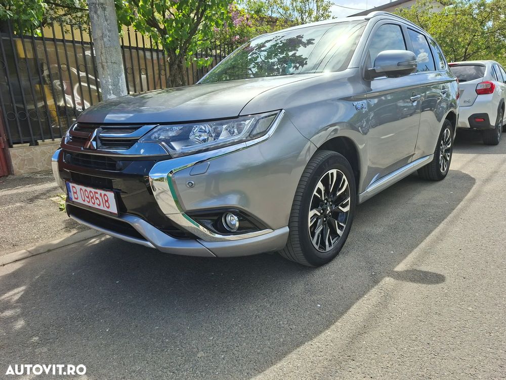Mitsubishi Outlander - 30