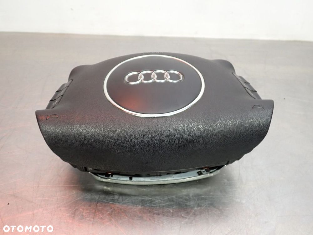 PODUSZKA KIEROWCY AUDI A4 B6 8P0880201M - 3