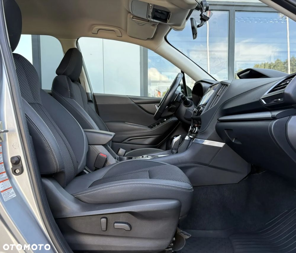 Subaru Forester 2.0 i Exclusive Lineartronic - 31