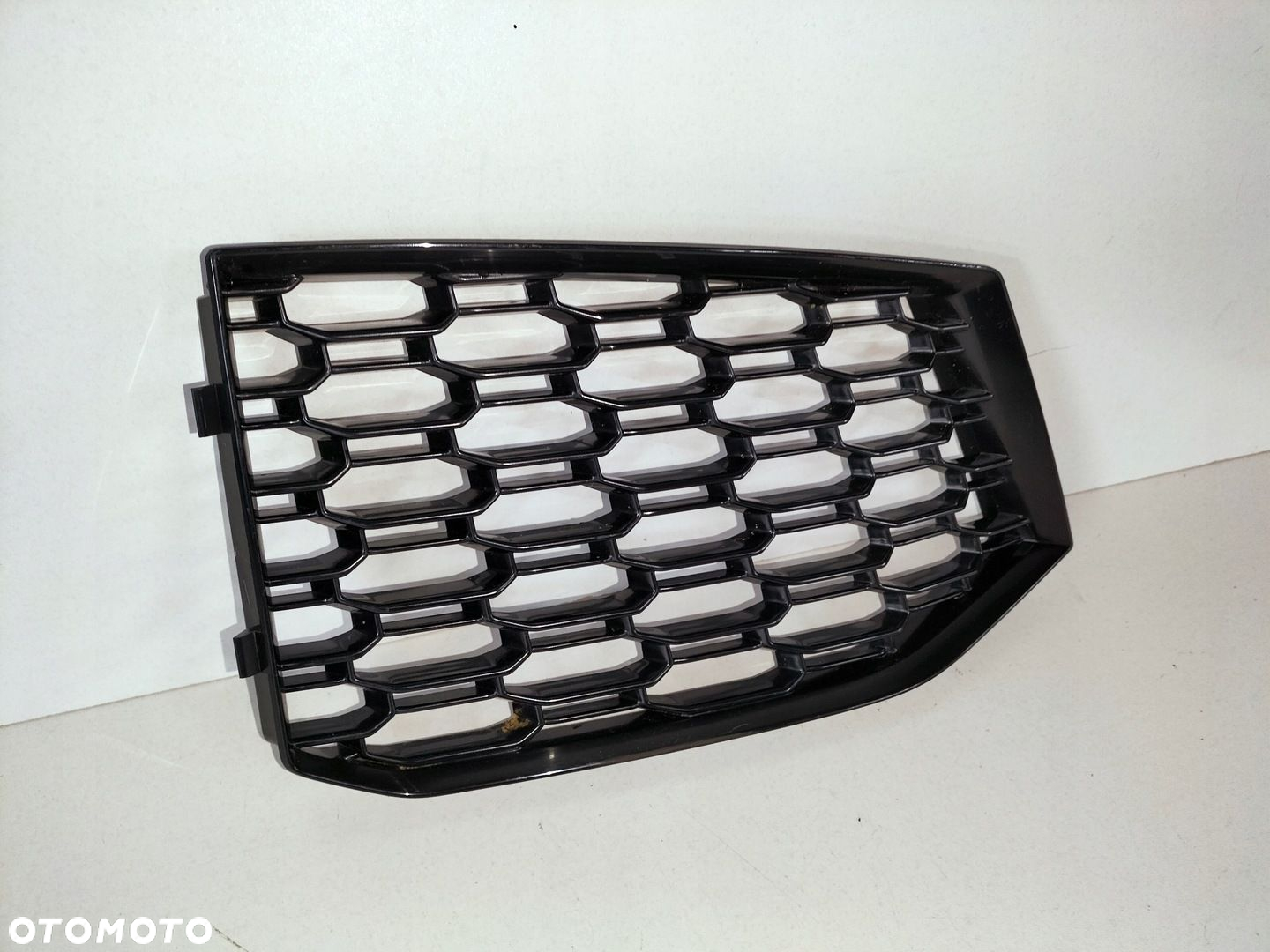 Atrapa kratka zderzaka prawa AUDI RS4 B9 15- - 3