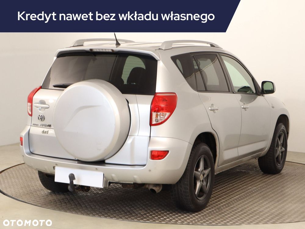 Toyota RAV4 - 7