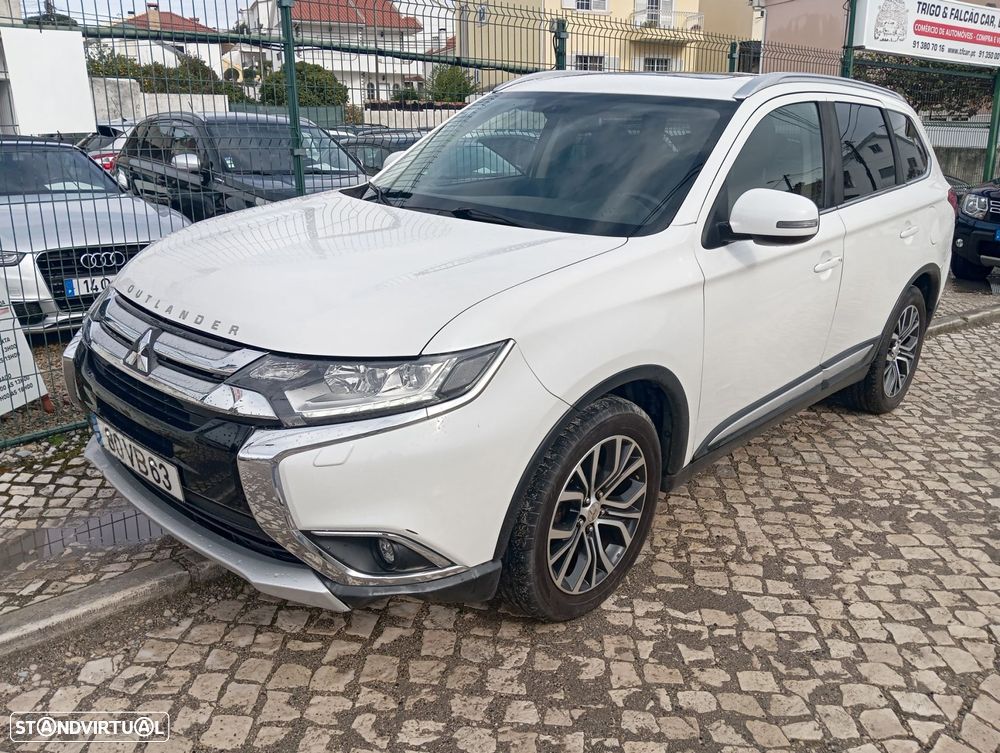 Mitsubishi Outlander 2.2 DI-D Intense - 1