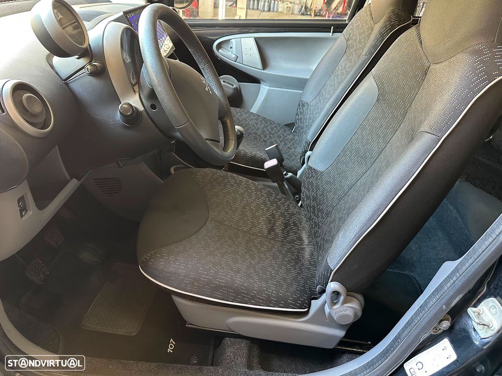 Peugeot 107 1.0 Urban - 8