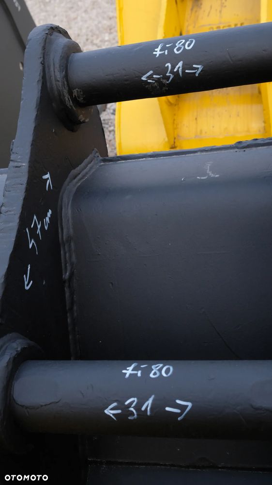 łyżka do koparki 1.5m3 20-28 ton sworznie fi 80mm - 7