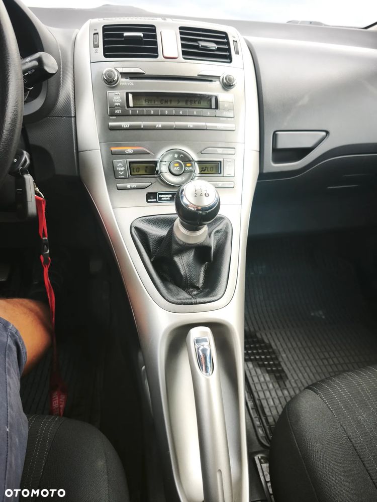 Toyota Auris 1.4 D-4D - 20