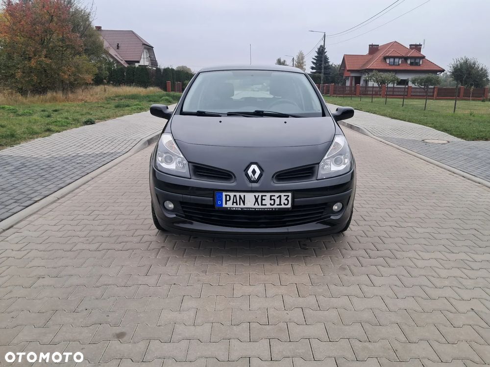 Renault Clio - 1