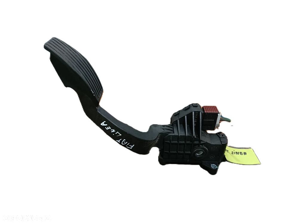 FIAT LINEA 07-15 potencjometr pedał gazu 55702020 * - 2