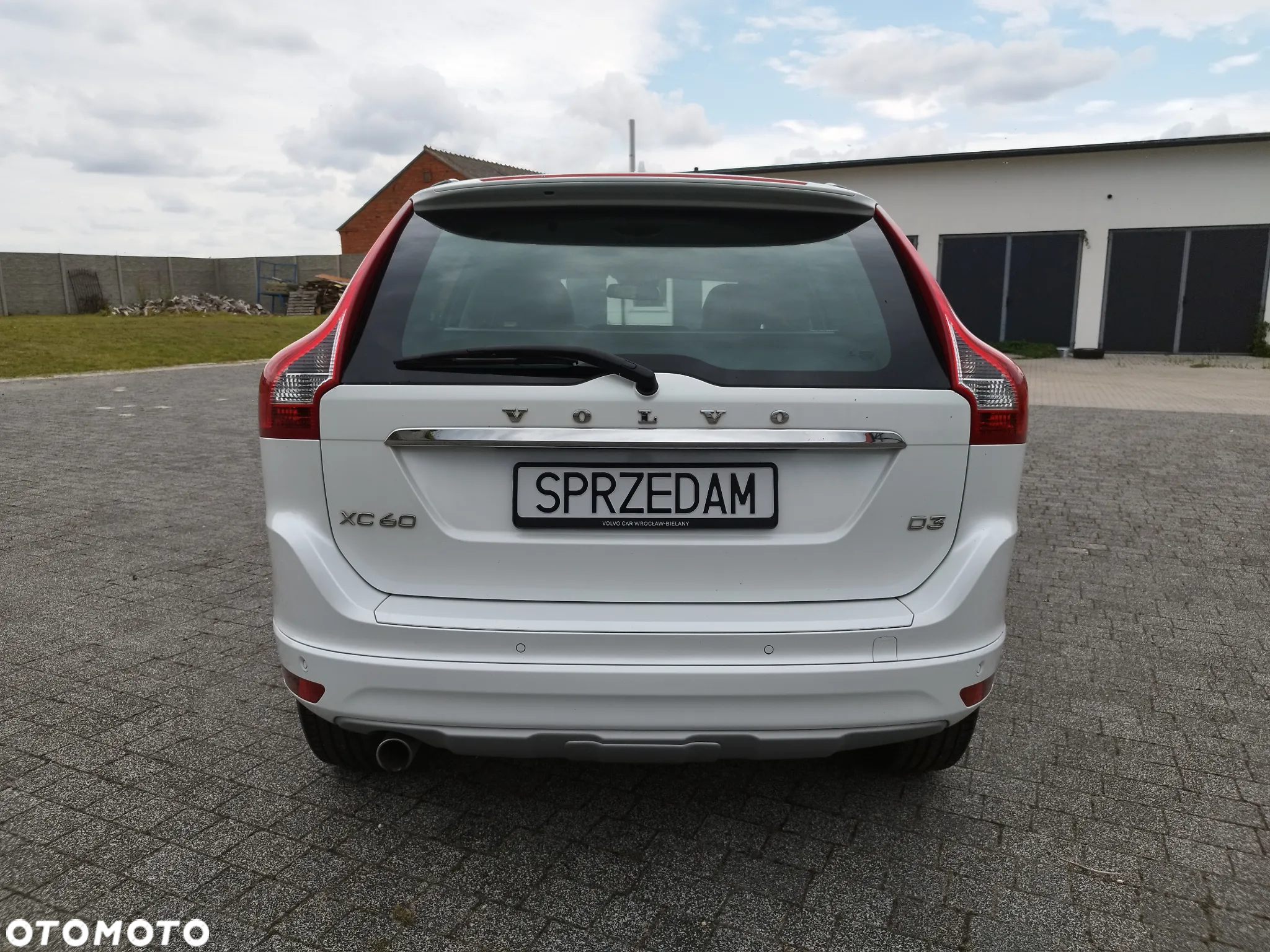 Volvo XC 60 D3 Drive-E Ocean Race - 4