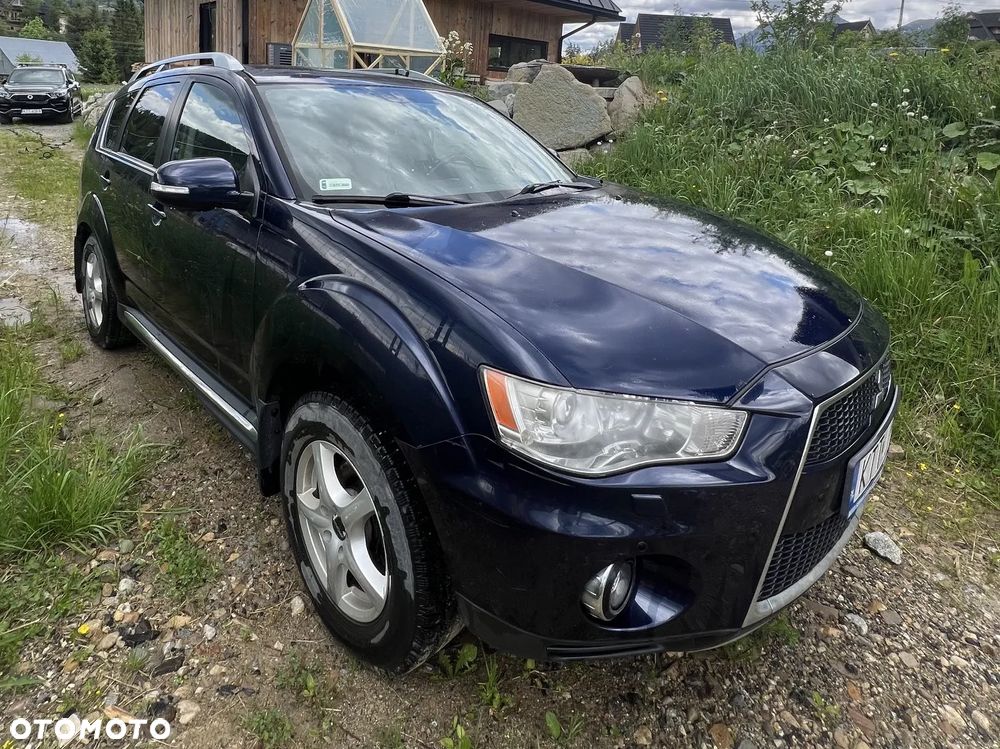 Mitsubishi Outlander - 4
